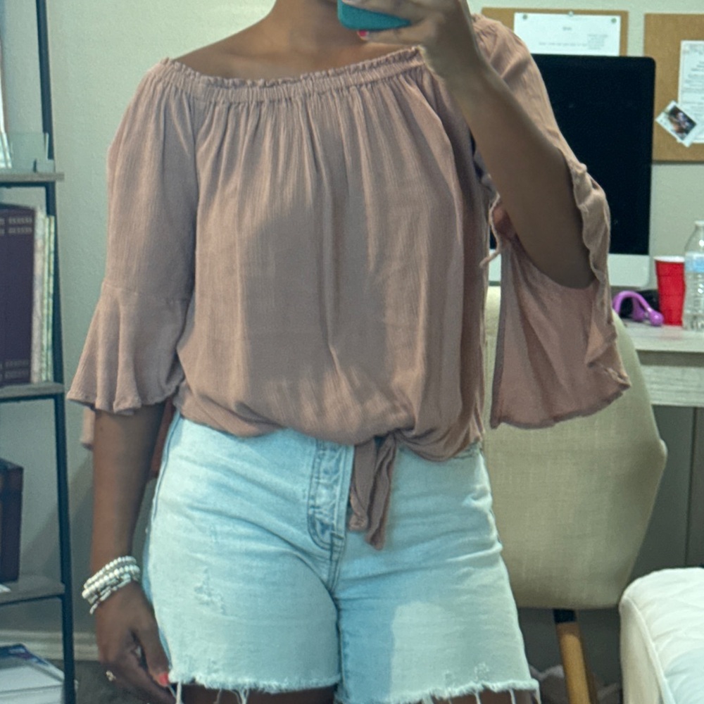 Express Off-Shoulder Blouse - Mauve